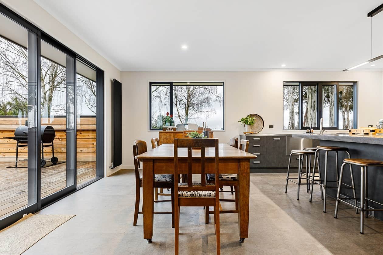 Fowler-Homes-Ashburton-Award-Winning-Home-Dining