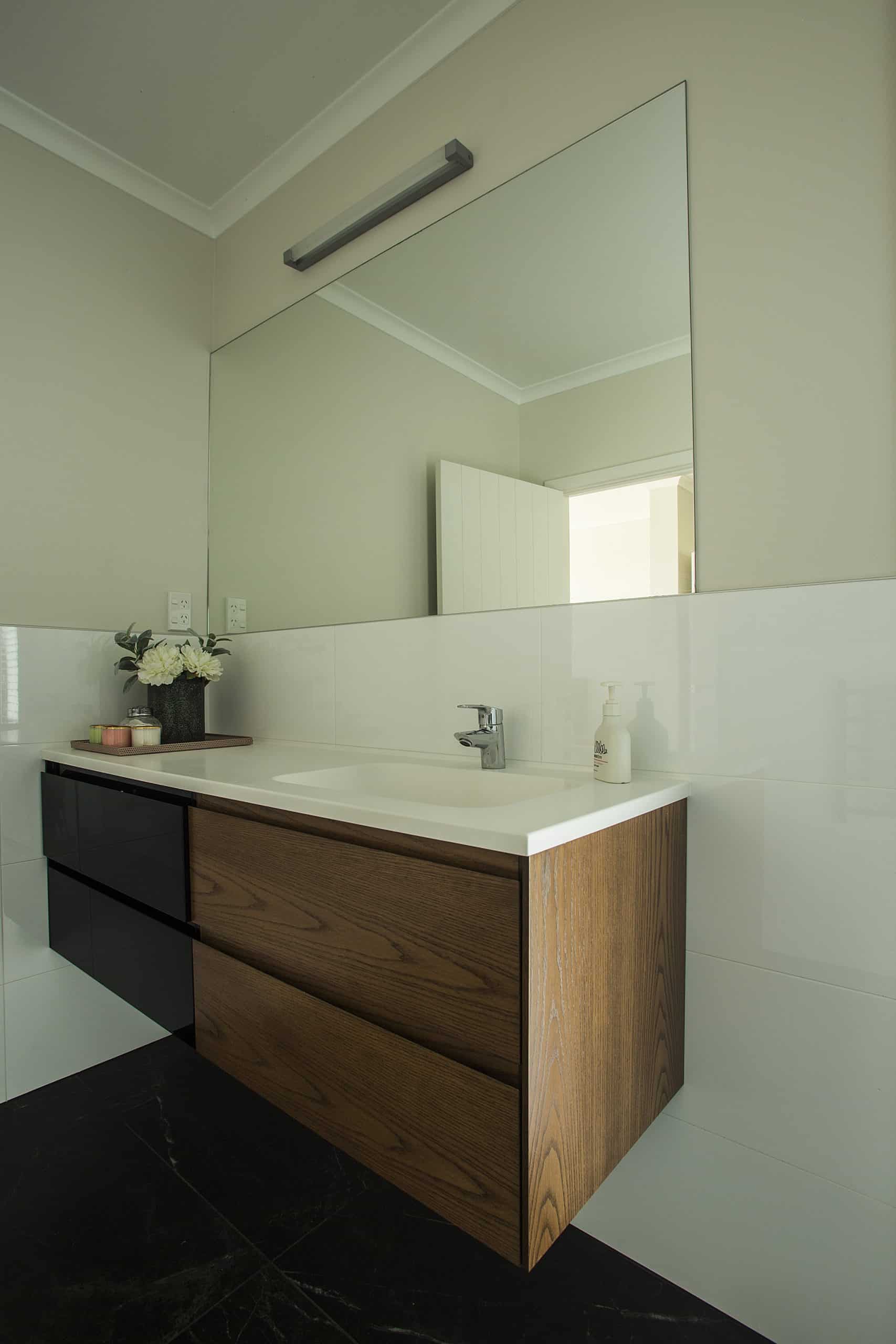 Monument Rd Bathroom