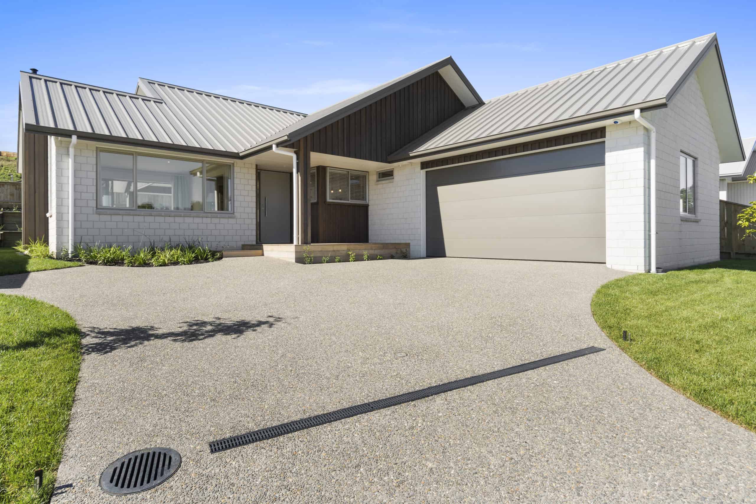 Tauranga-McIntosh-2016-2016-04-15 01.23.53