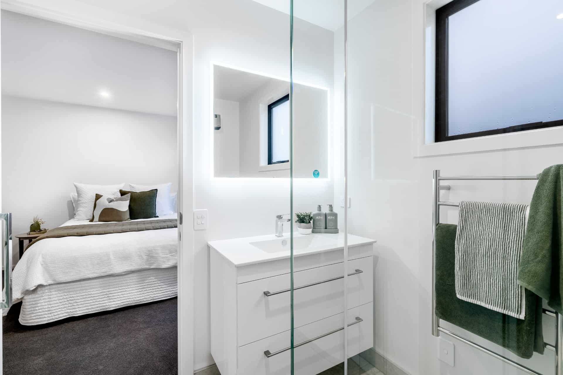 Fowler-Homes-Southland-Invercargill-Bedroom-Ensuite-Bathroom