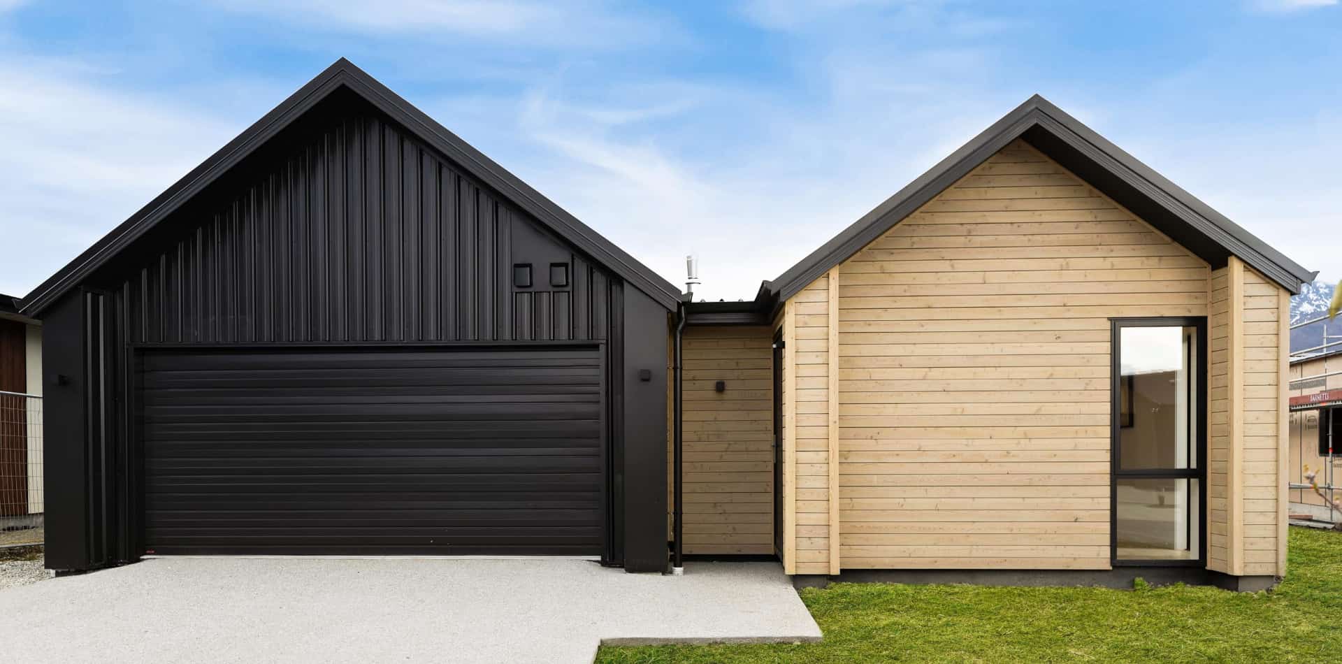 Hanley's-Farm-Home-And-Income-Unit-Fowler-Homes-Queenstown-Front-Entrance