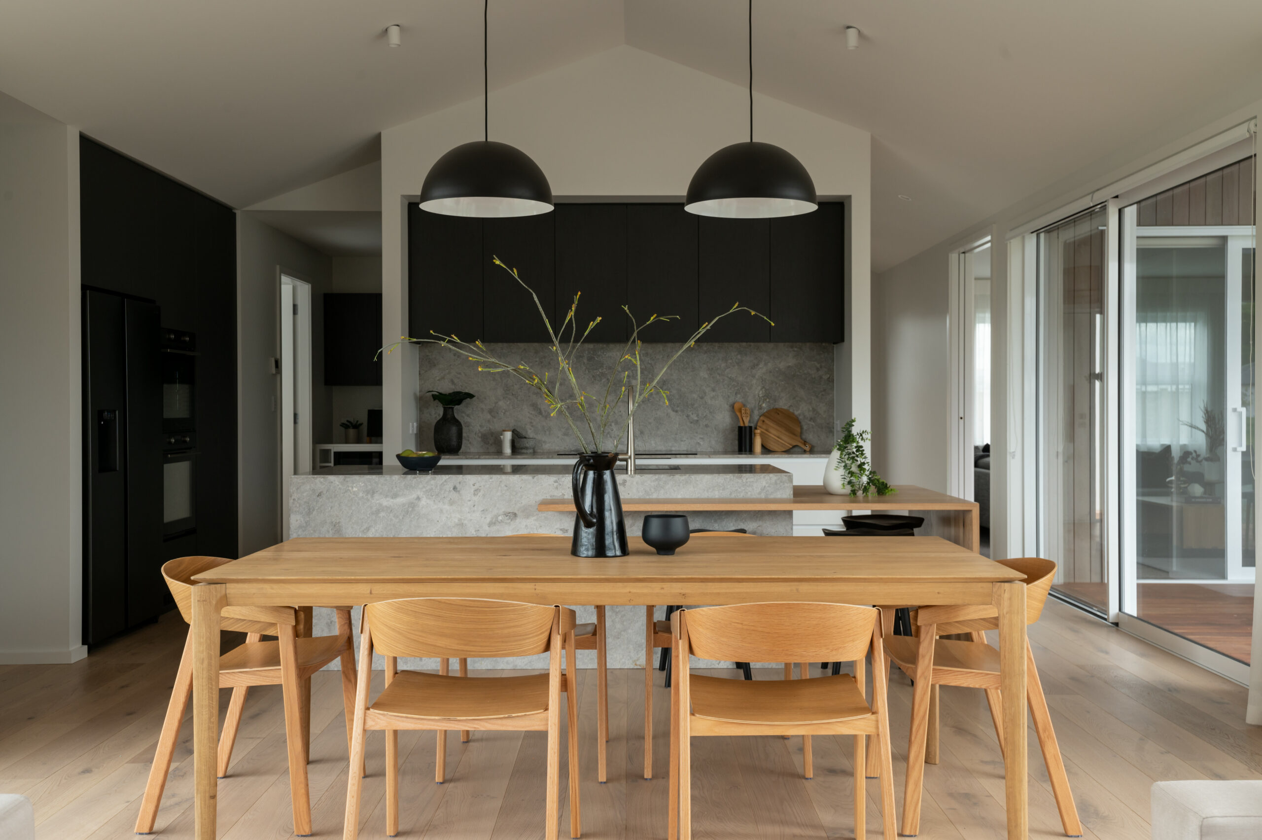 Pukekura-Lifestyle-Show-Home-Fowler-Homes-Cambridge-Kitchen-Dining