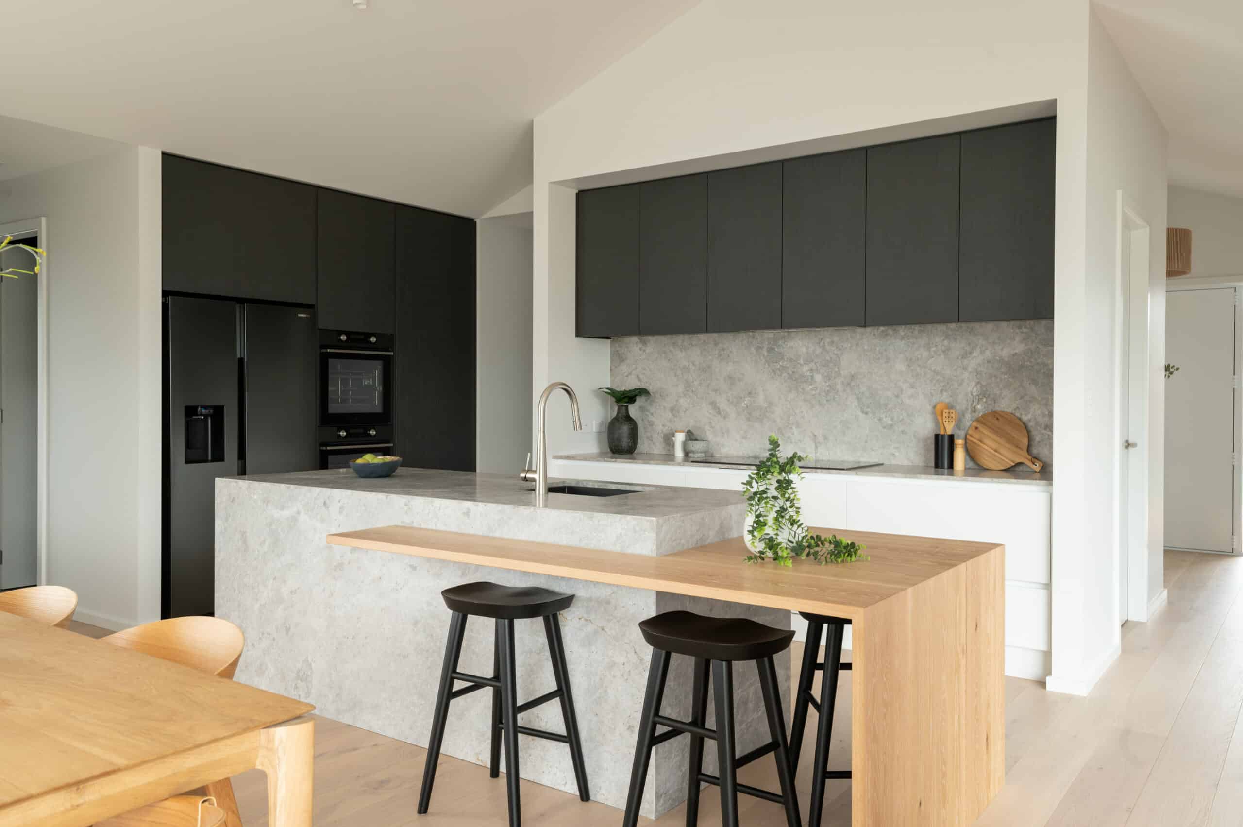 Pukekura-Lifestyle-Show-Home-Fowler-Homes-Cambridge-Kitchen-Island