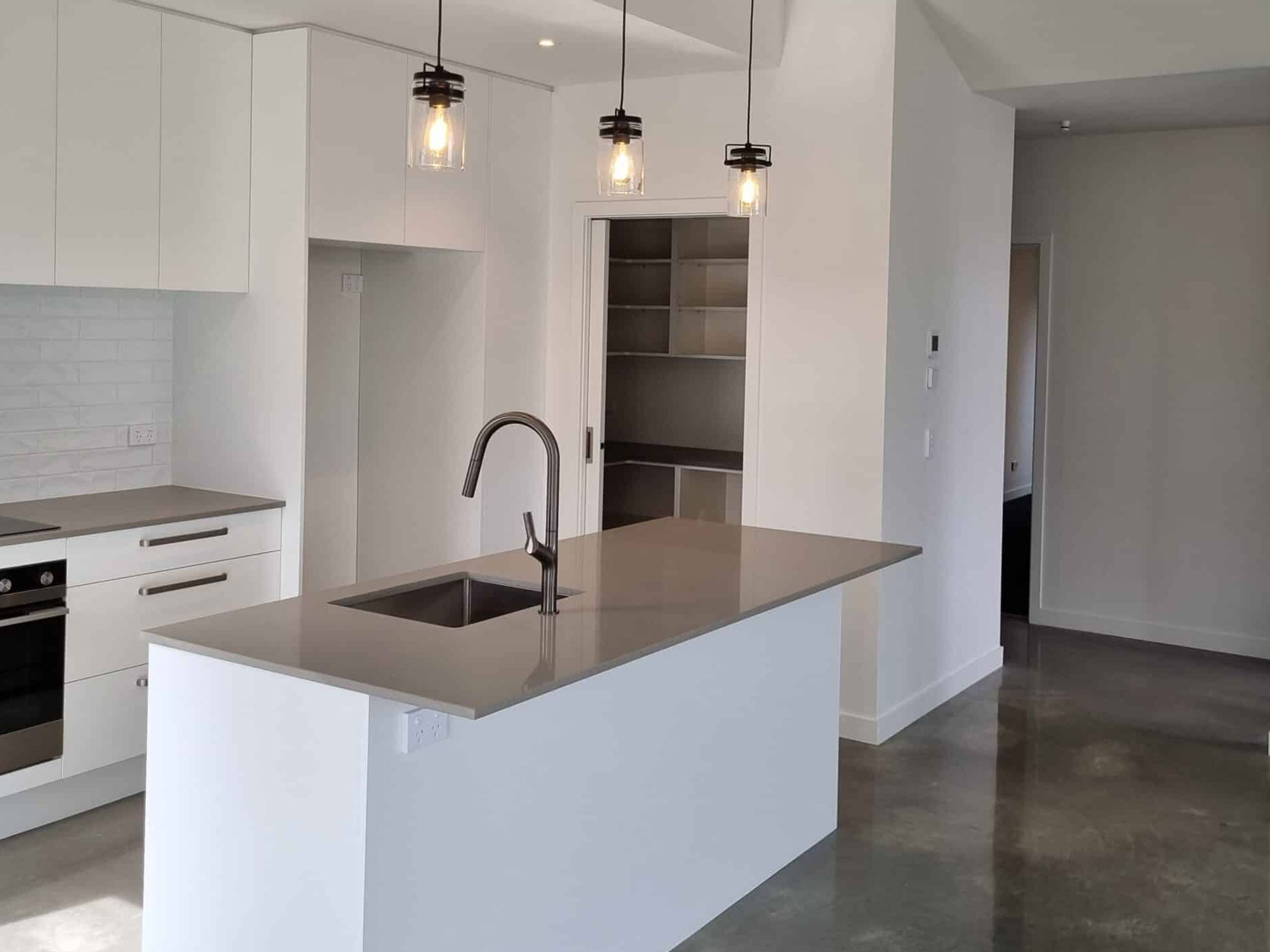 Hanley's Farm Home & Unit Queenstown Fowler Homes