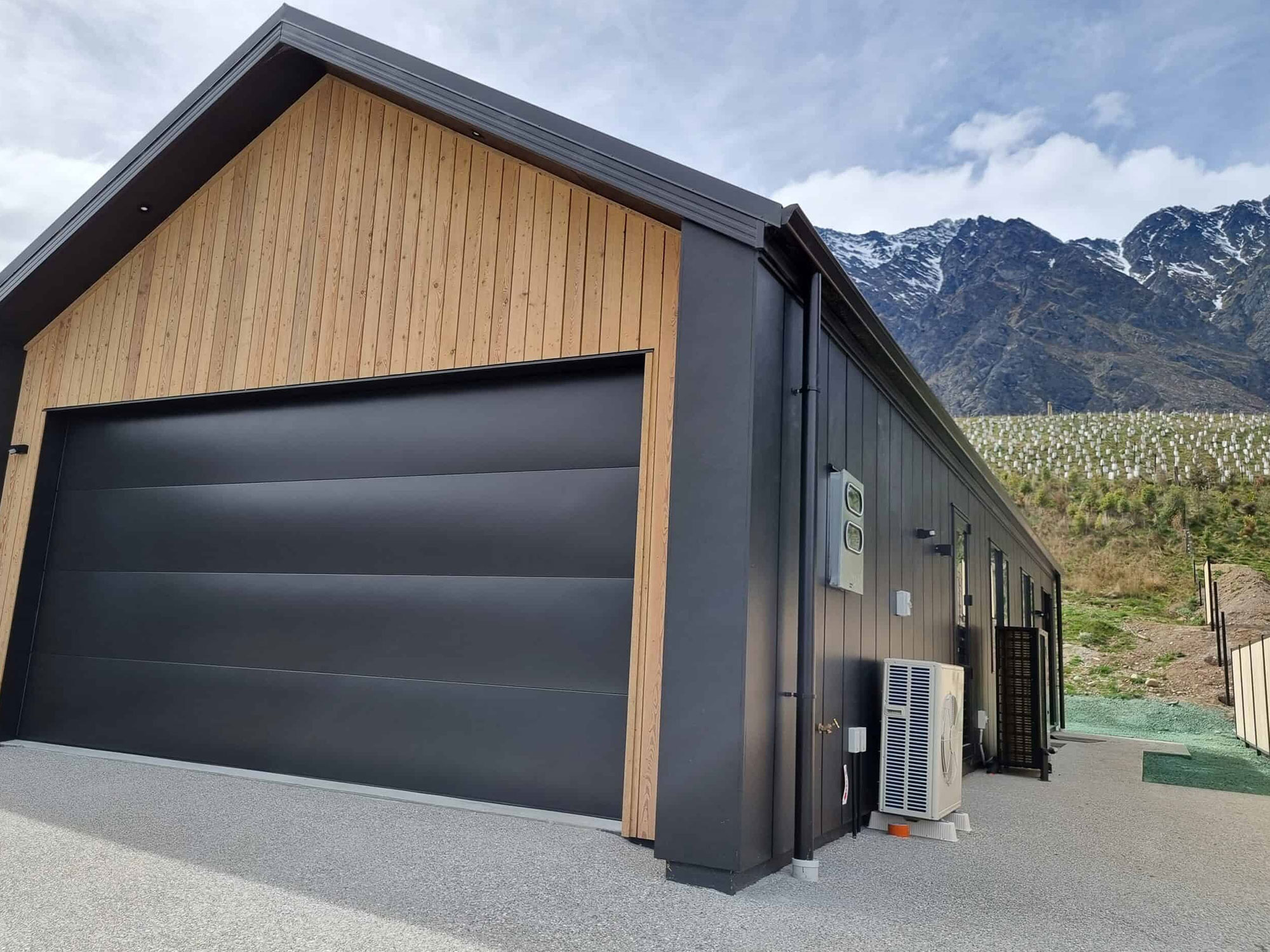 Hanley's Farm Home & Unit Queenstown Fowler Homes