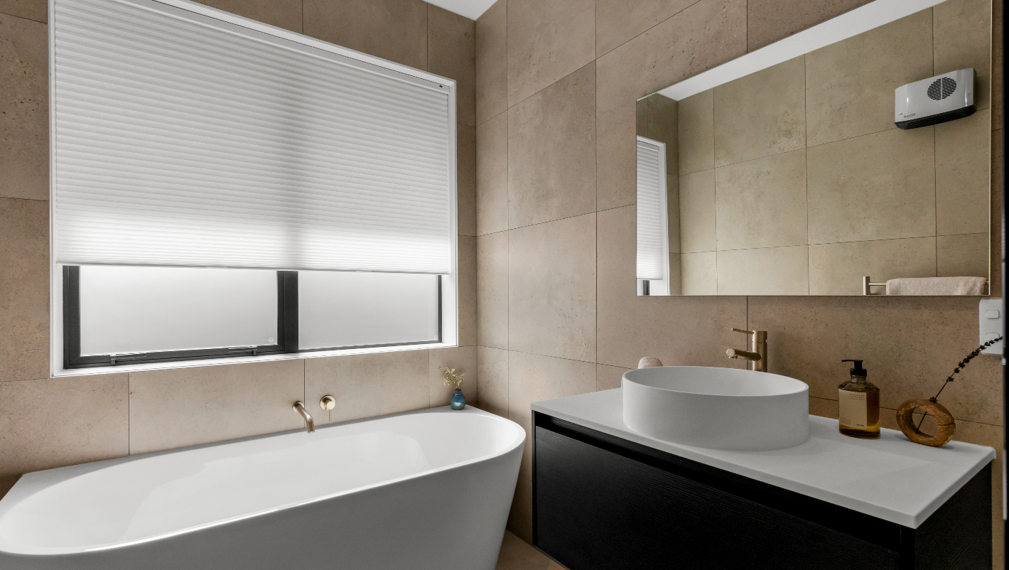 Fowler-Homes-Queenstown-Main-Bathroom-