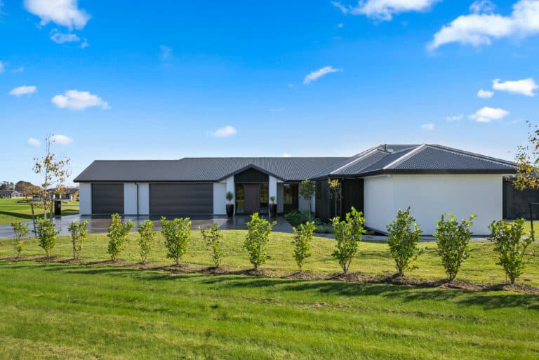 Fowler-Homes-Manawatu-Gold-Award-Winning-Home-Exterior