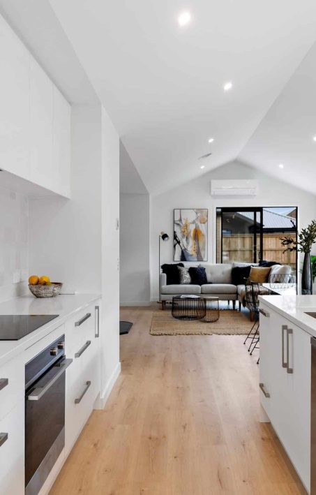 Hanley's-Farm-Home-And-Income-Unit-Fowler-Homes-Queenstown-Kitchen