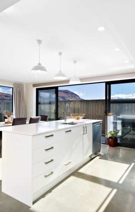 Hanley's Farm, Queenstown Home & Income